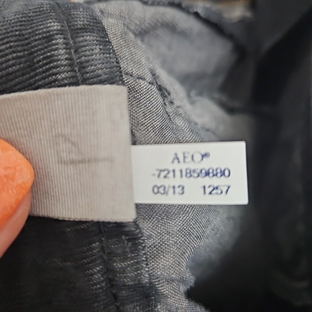American Eagle Corduroy Low Rise Micro Mini Skirt Retro Y2K Size 8 Gray Festival - Picture 7 of 9